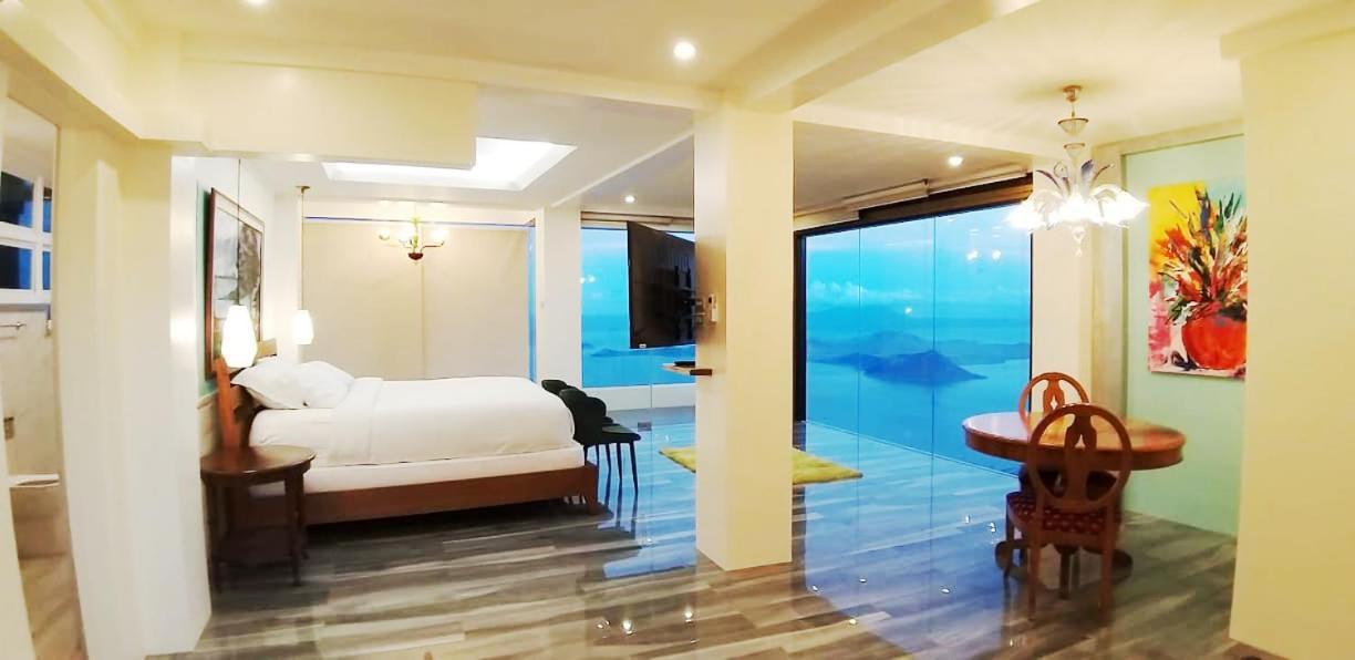 Bed and Breakfast The Carmelence View Tagaytay City Esterno foto