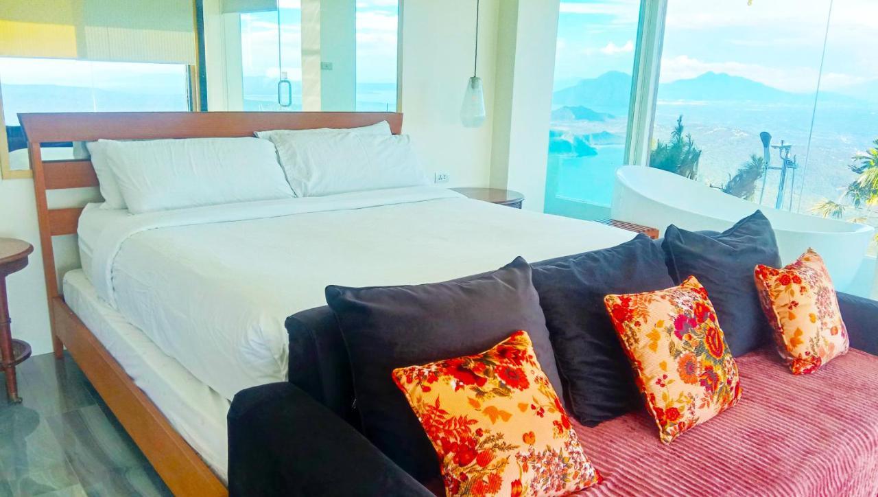 Bed and Breakfast The Carmelence View Tagaytay City Esterno foto