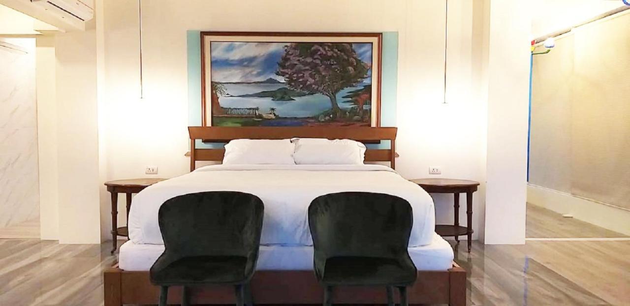 Bed and Breakfast The Carmelence View Tagaytay City Esterno foto