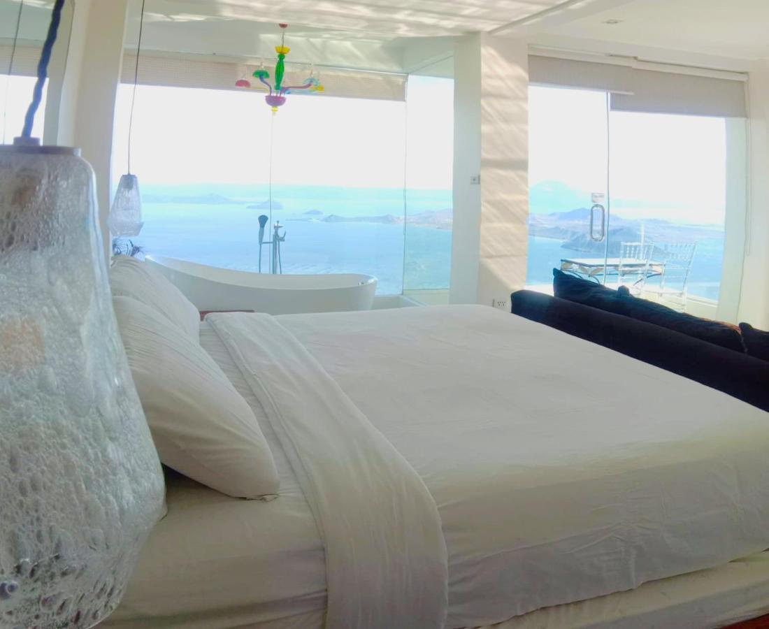 Bed and Breakfast The Carmelence View Tagaytay City Esterno foto