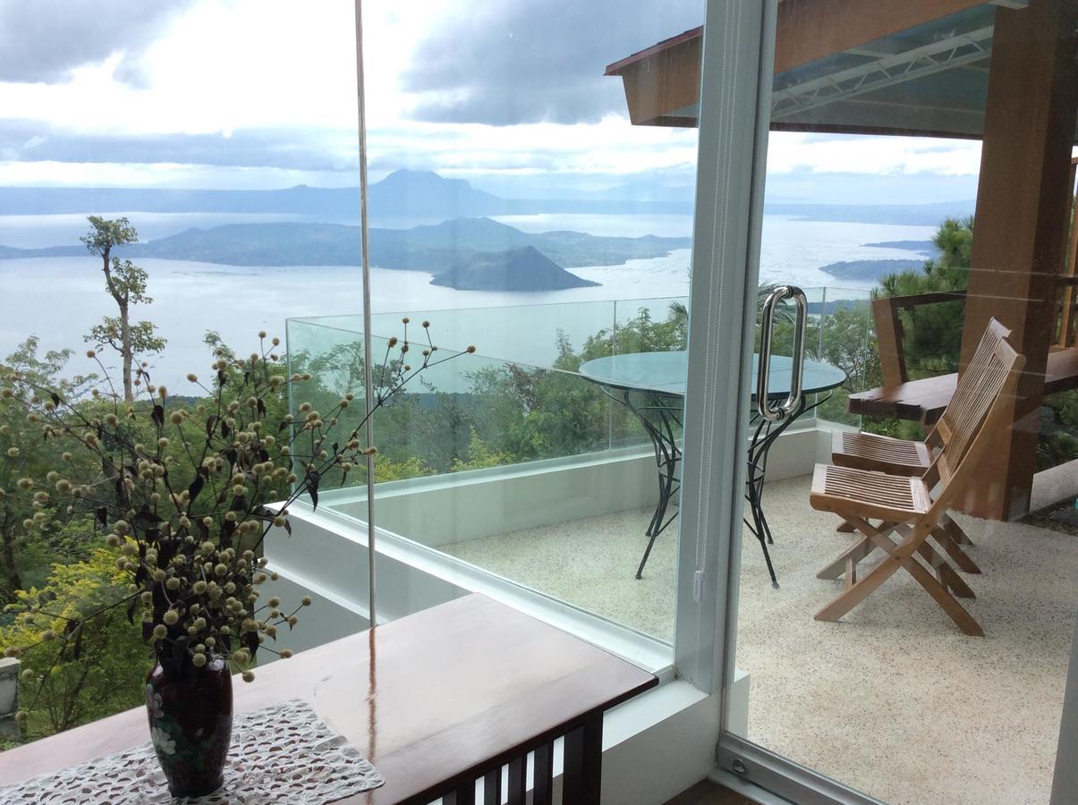 Bed and Breakfast The Carmelence View Tagaytay City Esterno foto