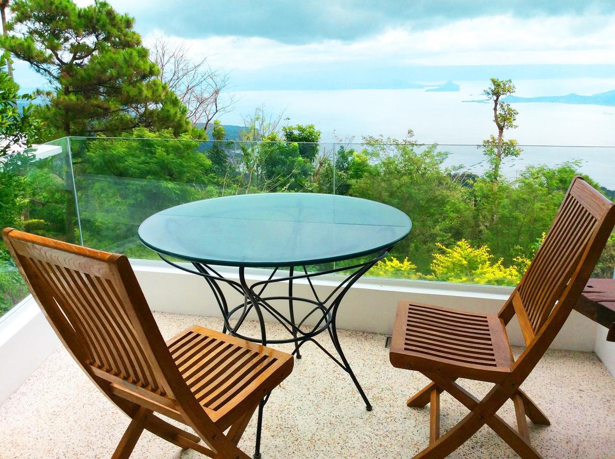 Bed and Breakfast The Carmelence View Tagaytay City Esterno foto