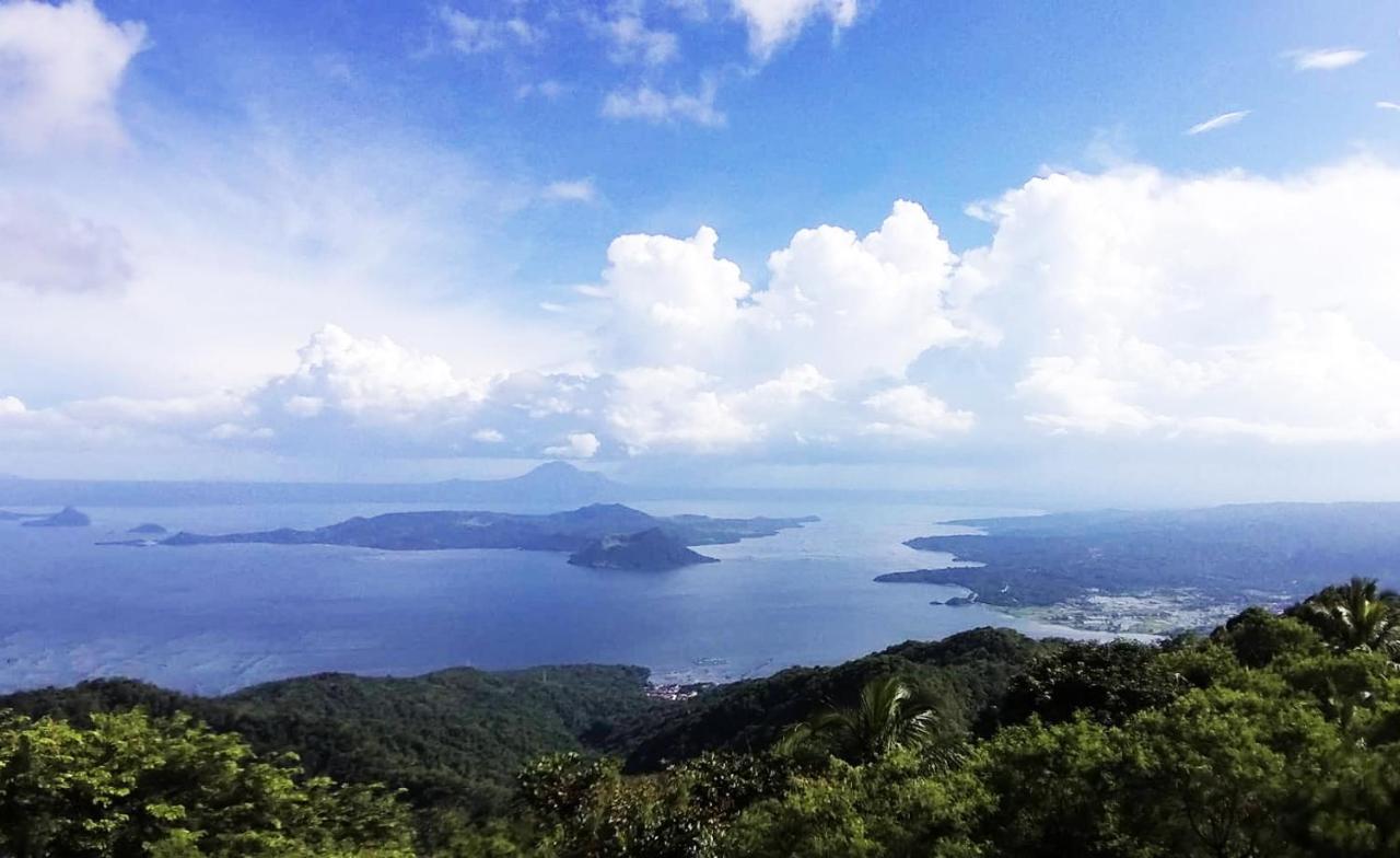Bed and Breakfast The Carmelence View Tagaytay City Esterno foto