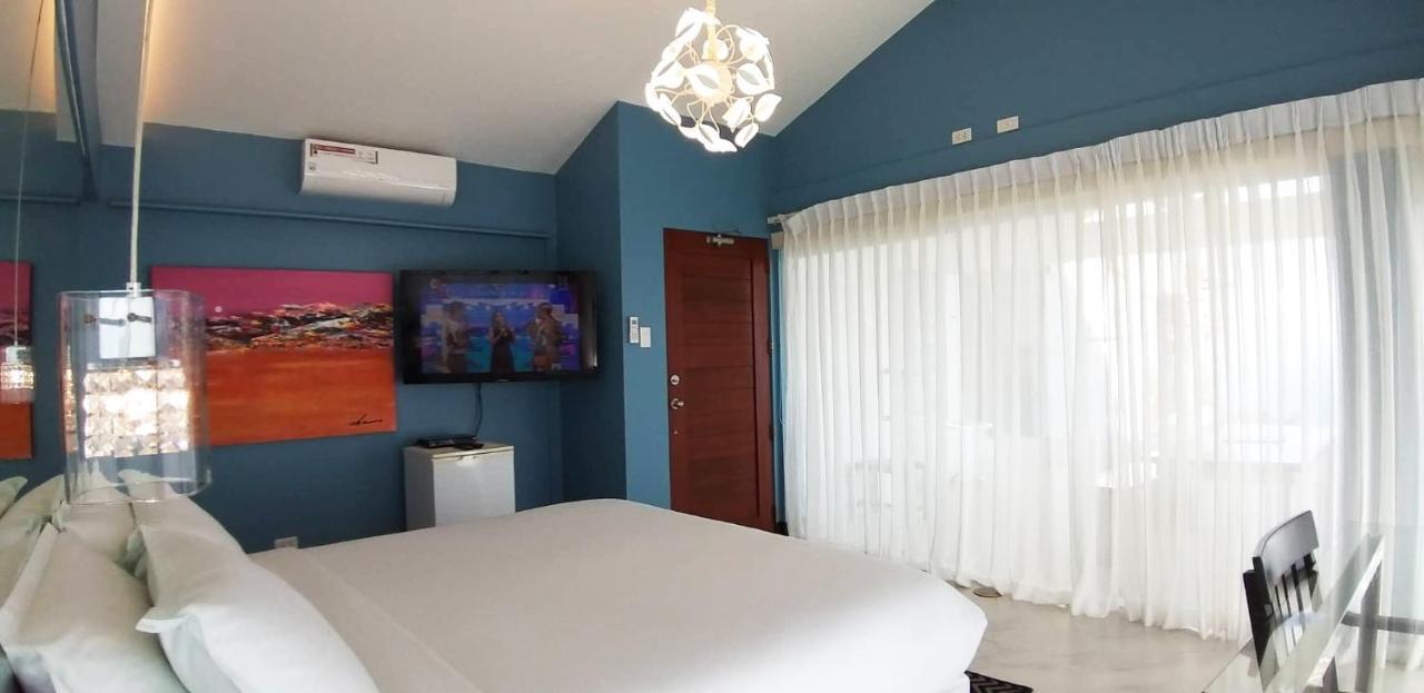 Bed and Breakfast The Carmelence View Tagaytay City Esterno foto