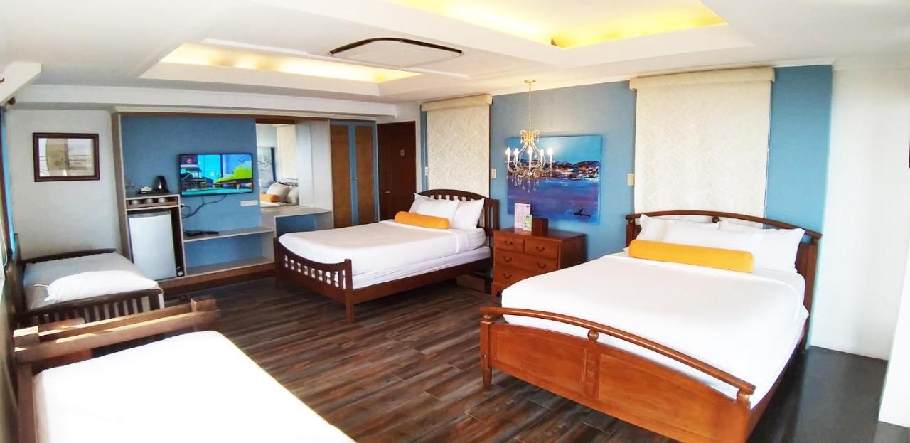 Bed and Breakfast The Carmelence View Tagaytay City Esterno foto